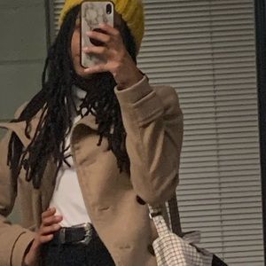 Meet your Posher, Safiya